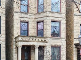 826 W Newport Ave #1, Chicago, IL 60657