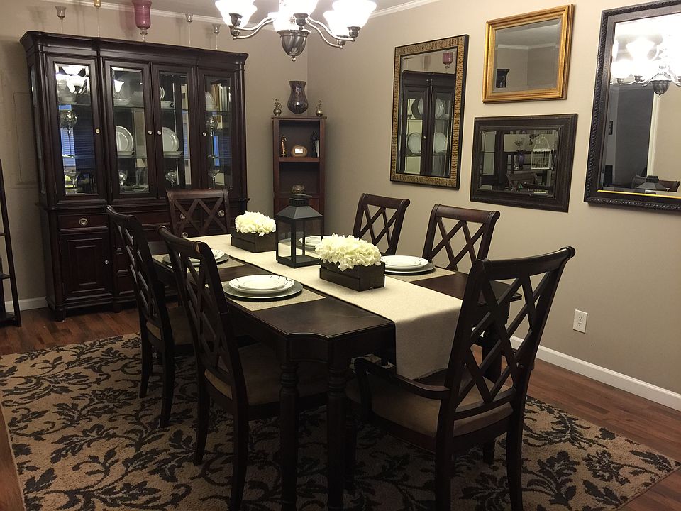 1st image of 1404 Oak Knoll Ct