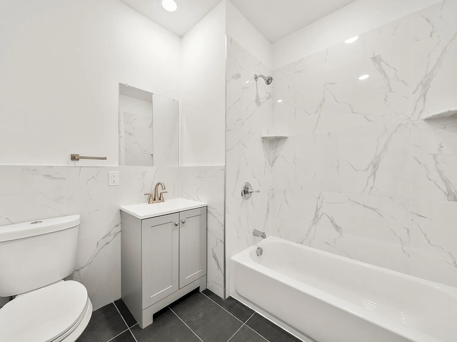 1 bed, 780 sqft, $2,375 — Photo 4