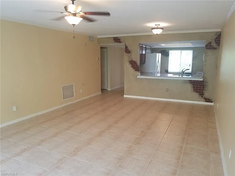 5697 Rattlesnake Hammock Rd #101C — Photo 5