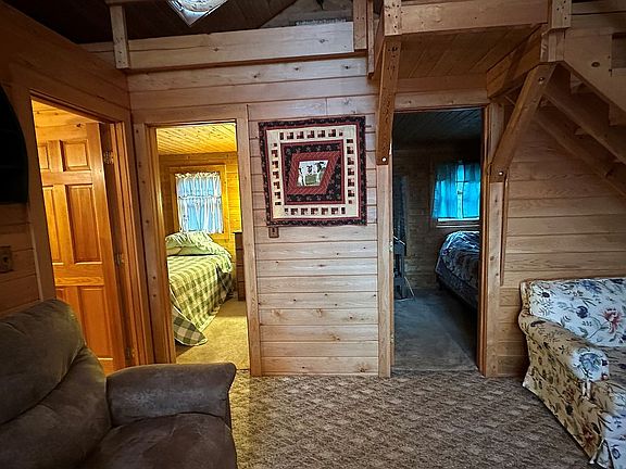 Two bedrooms with queen beds