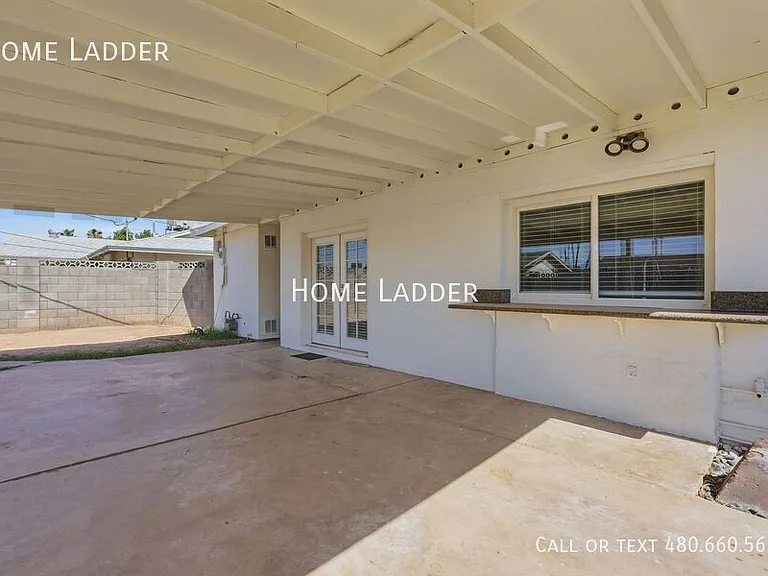 8501 E Thomas Rd — Photo 31