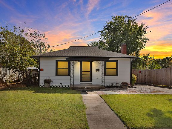 2nd image of 207 Cosmos St