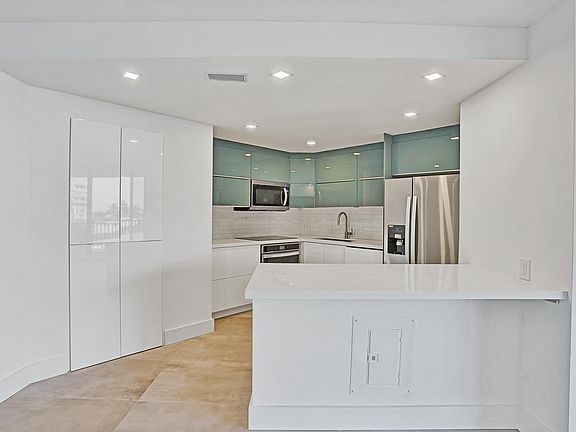 5th image of 3610 S Ocean Blvd APT 306