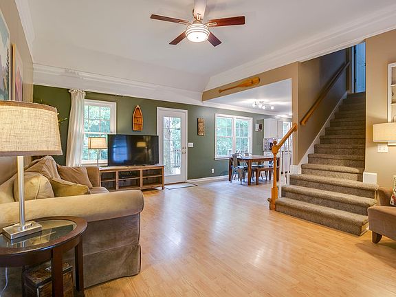4th image of 1336 Marymont Dr