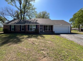 4005 Bernadine Dr, Memphis, TN 38116