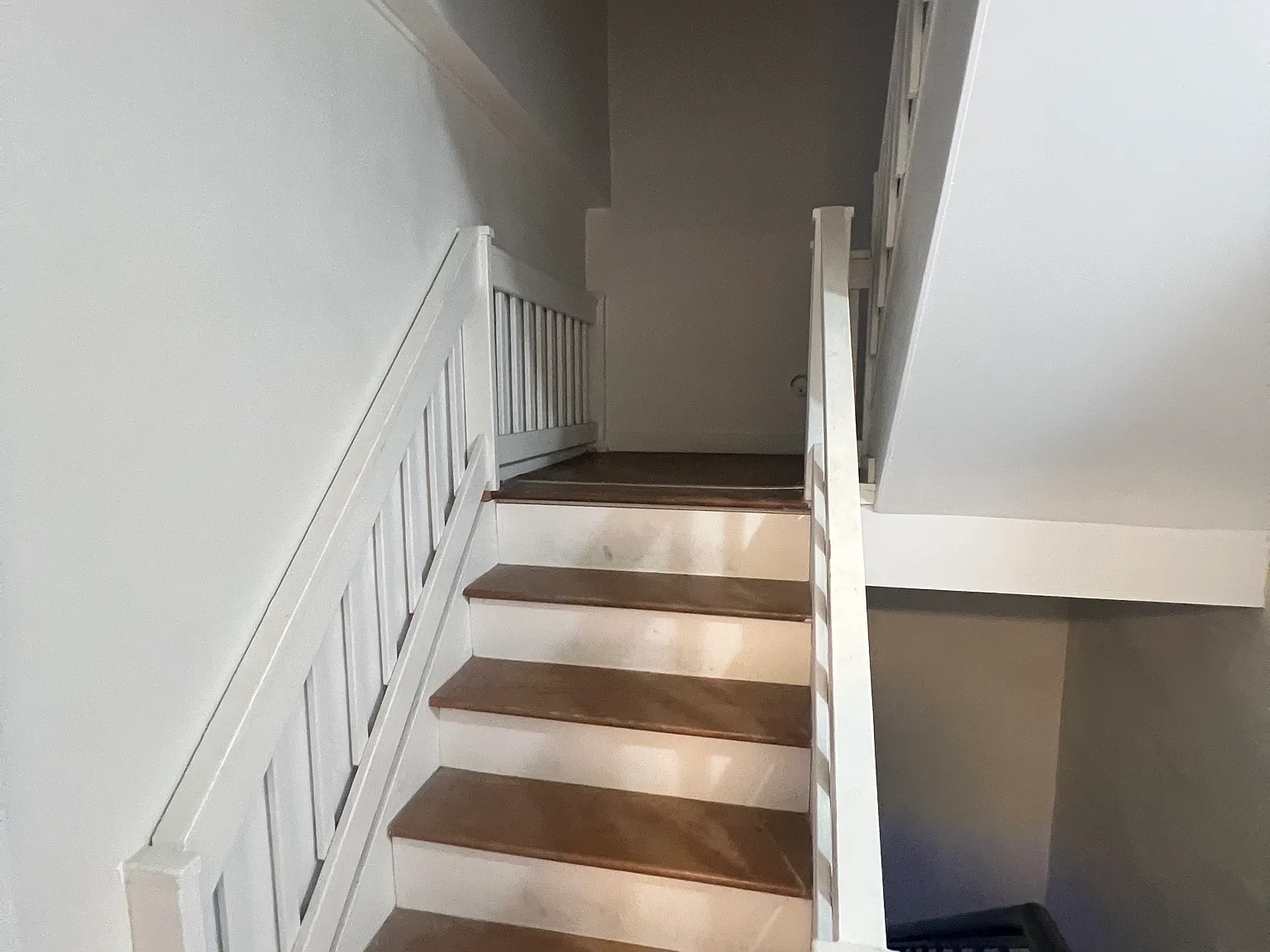 4 bed, 2200 sqft, $4,200 — Photo 4