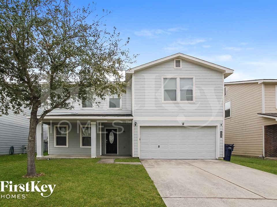 1st image of 8422 Broadleaf Ave