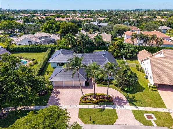 4475 Woodfield Boulevard, Boca Raton, FL 33434