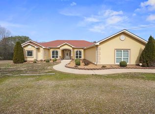 102 N Woodland Dr, Conway, AR 72032