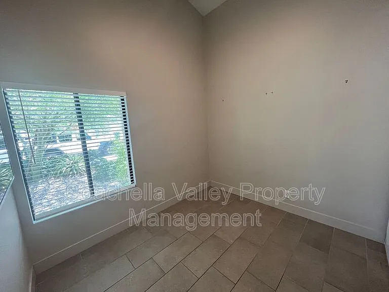 835 S Nueva Vista Dr — Photo 24