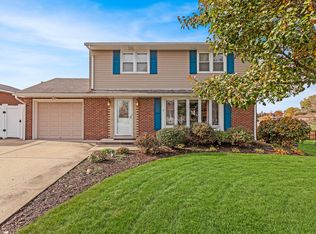 1785 Overlook Dr, Ambridge, PA 15003