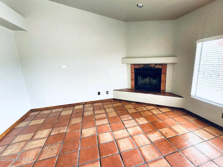 11065 E Snyder Rd — Photo 10