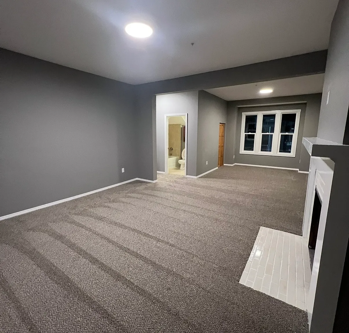 1 bed, 700 sqft, $1,600 — Photo 2