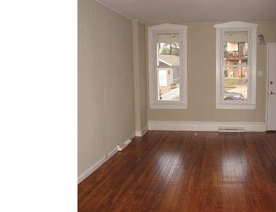 2nd image of 254 Chestnut St