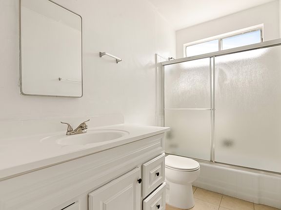 5th image of 3732 Mentone Ave #97baef399