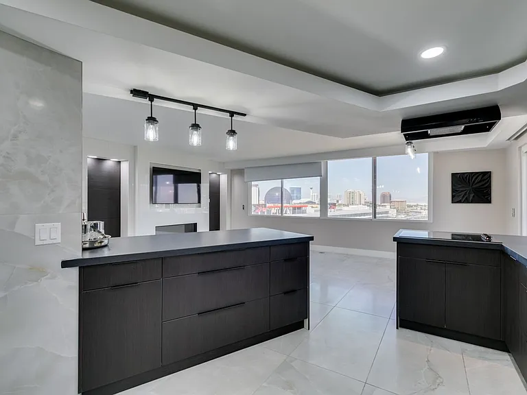 205 E Harmon Ave #1012 — Photo 29