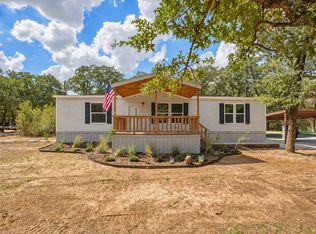 106 Summers Cir, Azle, TX 76020