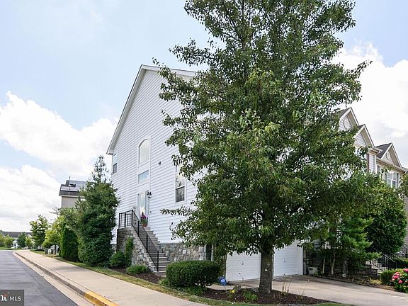 3rd image of 4843 Tothill Dr