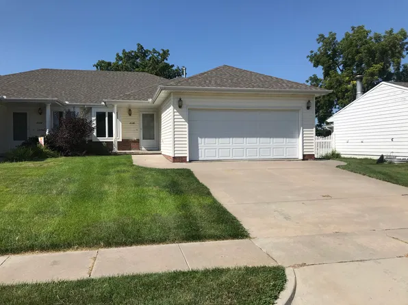 2136 E Dodge St, Fremont, NE 68025