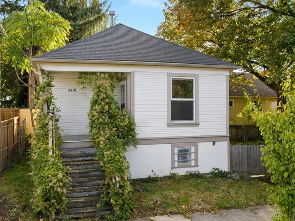 2418 SE Cora St, Portland, OR 97202