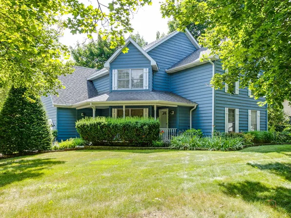 2615 4th St, Winthrop Harbor, IL 60096