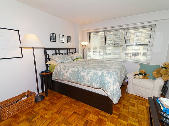 Bedroom 1 of 2