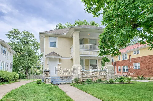 5411 Harrison St #1F Photo 1