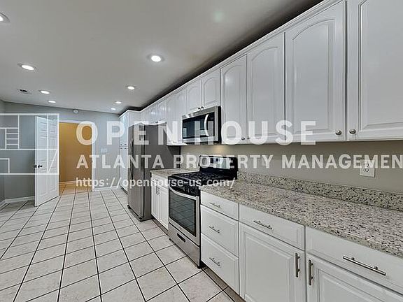 5th image of 4750 Jamerson Forest Cir