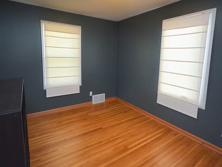 415 15th Ave NE — Photo 10