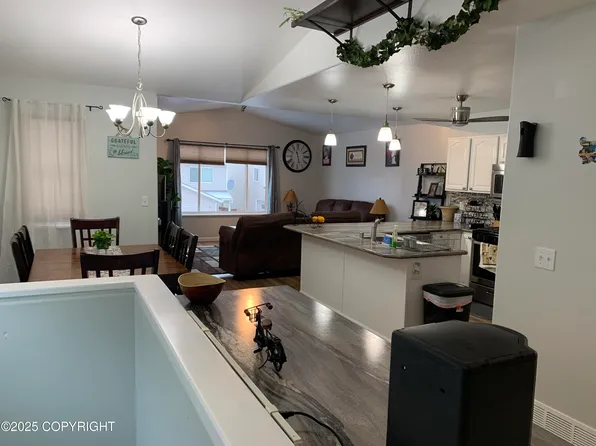 5560 Alora Loop #41, Anchorage, AK 99504