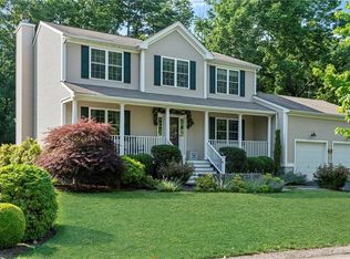 23 Birchwood Dr, South Kingstown, RI 02879