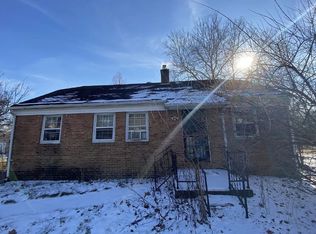 1079 W Tuttle St, Decatur, IL 62522