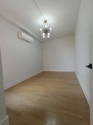 Rented by City Vista Inc | media 7