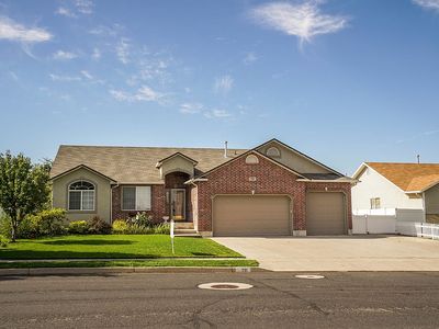 781 W 910 N, Clinton, UT, 84015
