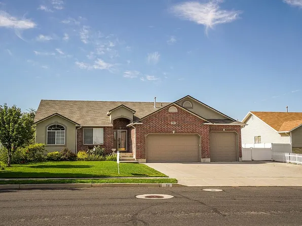 781 W 910 N, Clinton, UT 84015