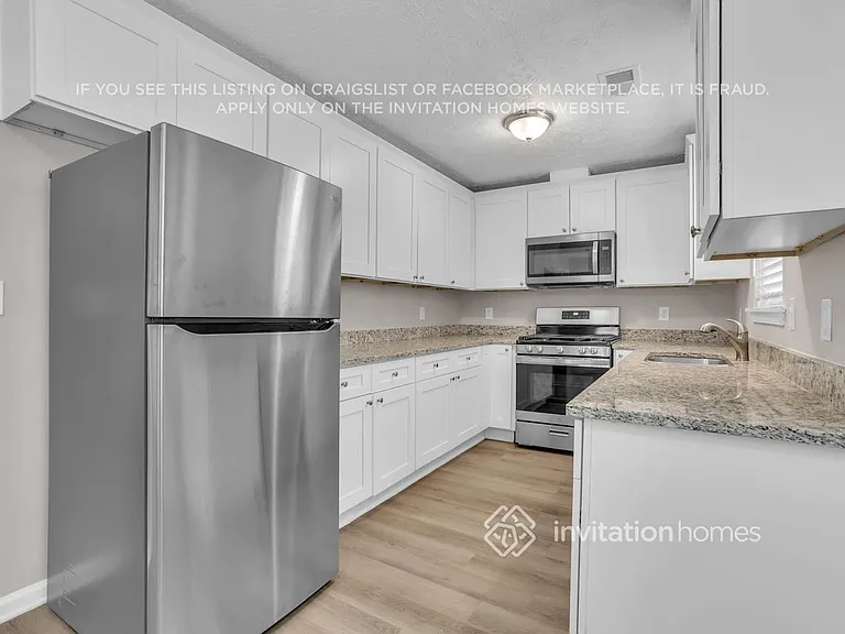 3742 Saddle Ridge Dr — Photo 7