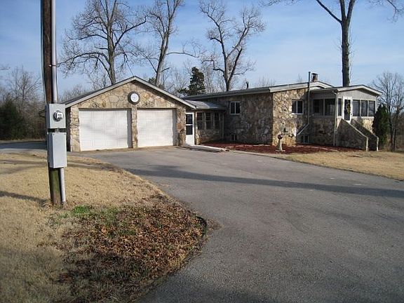 2nd image of 91 Wilderness Dr