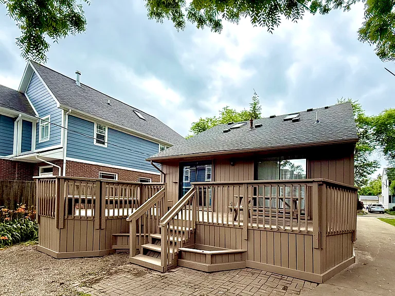 799 Emmons Ave — Photo 30