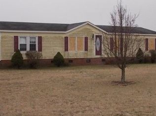 1990 Indian Springs Rd, Mount Olive, NC 28365