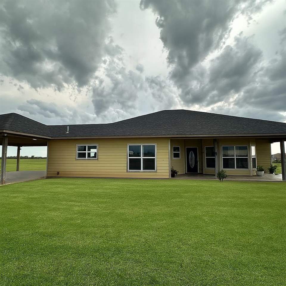 258418 E 1810th Rd, Walters, OK 73572 | Zillow