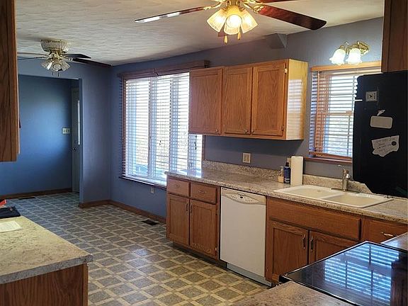 4th image of 3980 Wilkinson Rd