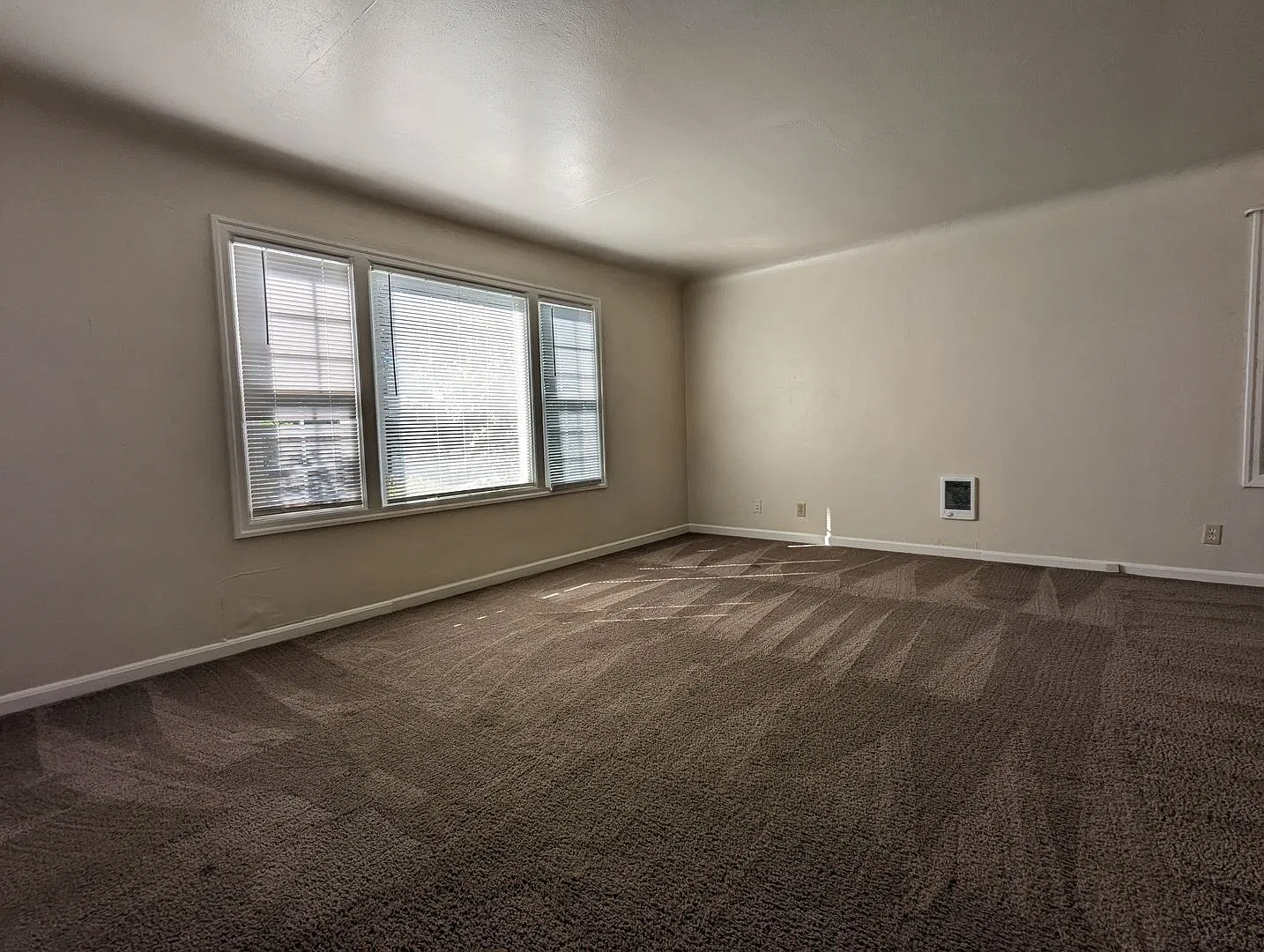 Nice 2 bed/1 bath located in the Whiteaker district — Photo 1