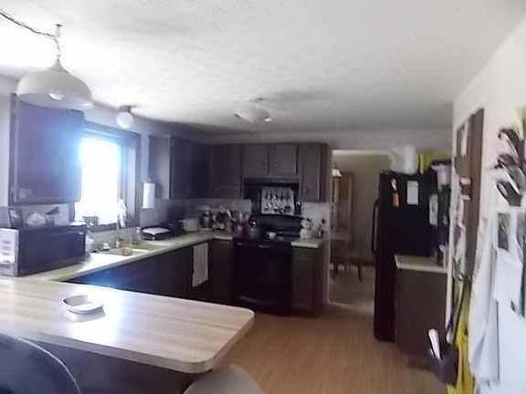 4th image of 6673 Blakely Ct