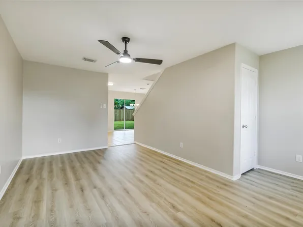 509 Dogwood Cluster Ct, Conroe, TX 77301