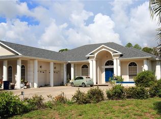 809 McArthur Ave, Lehigh Acres, FL 33936