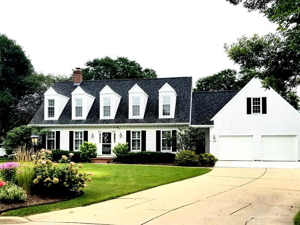 3265 Chardonnay Ct, Allouez