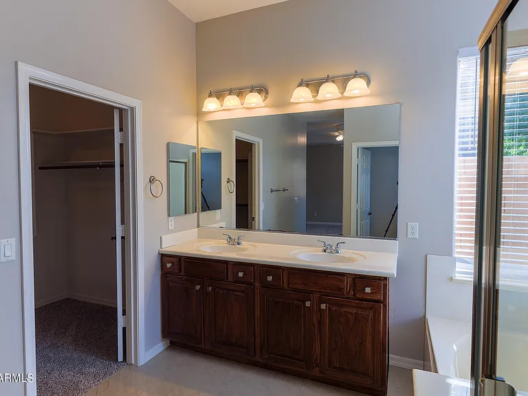3433 W Languid Ln — Photo 18