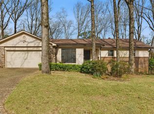1216 Old Charter Ct, Little Rock, AR 72211