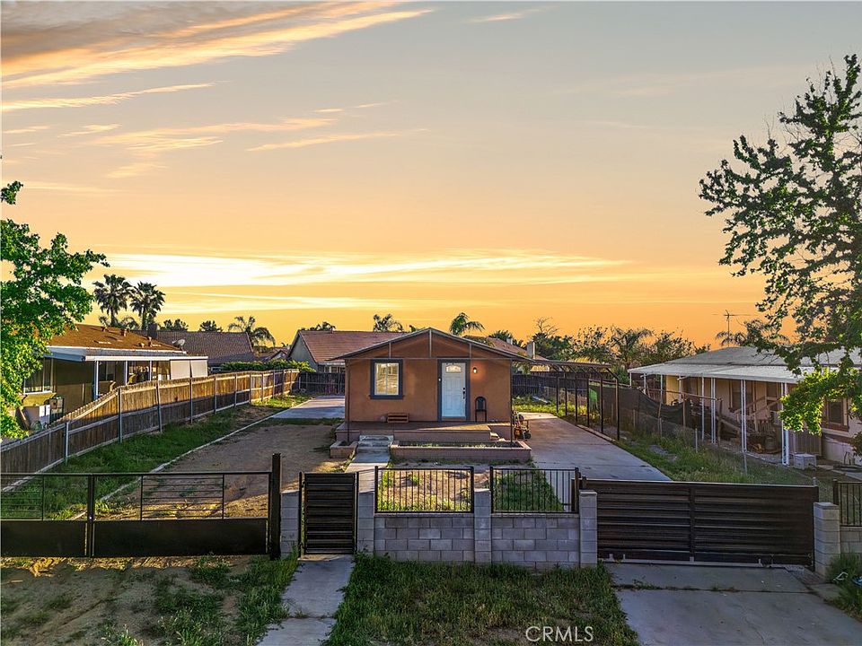1st image of 28841 Pasito St